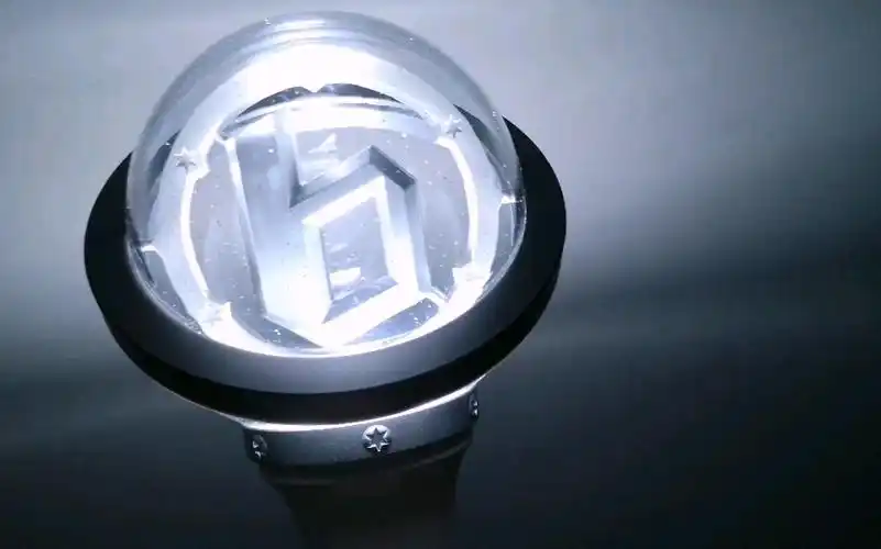 好,家里又多一个手电筒【boystory三代应援棒开箱】