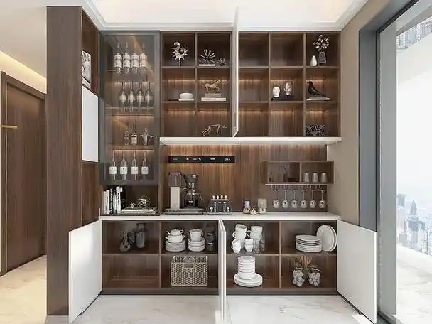 我们可以利用餐厅的墙面空间来定制吧台/餐边柜,以