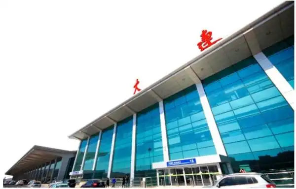 2017年大连机场完成旅客吞吐量1750万人次