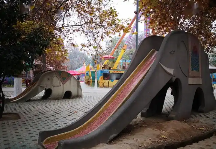 从北方乐园到恒大童世界:西安游乐四十年
