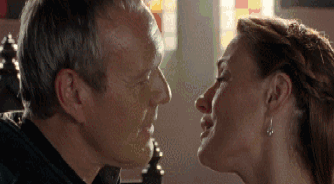 搞笑gif动图:怎么回事,一中午不见,怎么全变颜色了