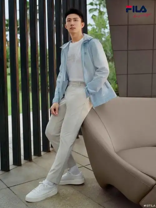 fila时尚运动代言人黄景瑜##white special##fila摩登周末
