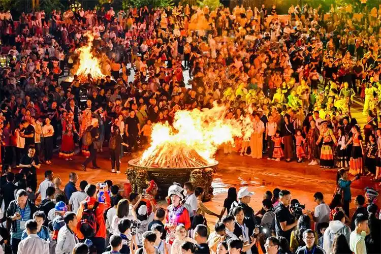 部门动态>正文>(楚雄彝族火把节)楚雄州将紧紧抓住云南建设文化和旅游