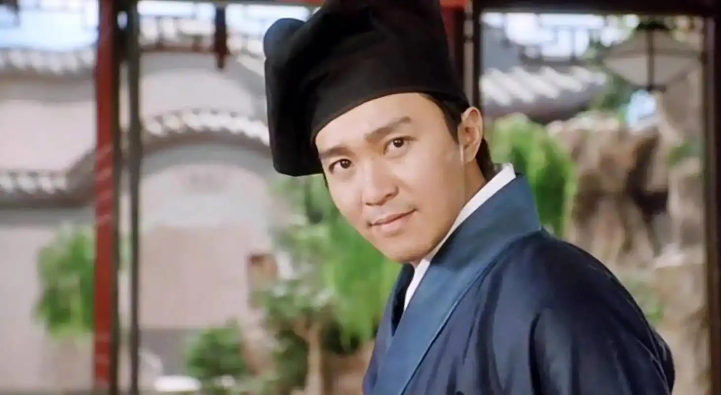 昨晚刷视频,刷到两个直播,一个张国荣,一个周星驰,两个人都是模仿者.