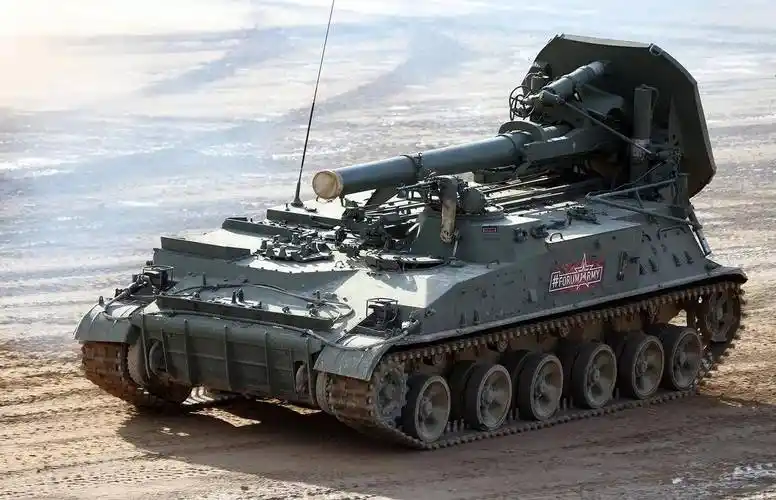 2s4型自行迫击炮攻击火力威猛至今依然受到俄军重视