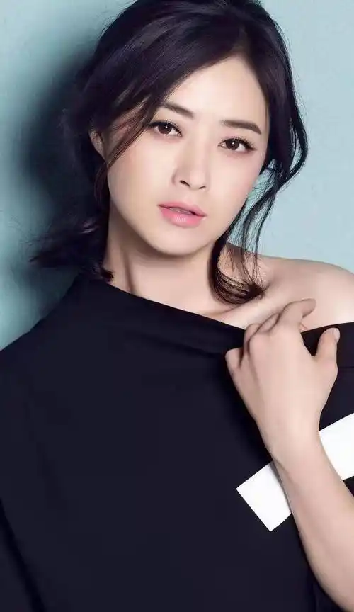 蒋欣的耿直是仗义,还是大家口中的情商低!