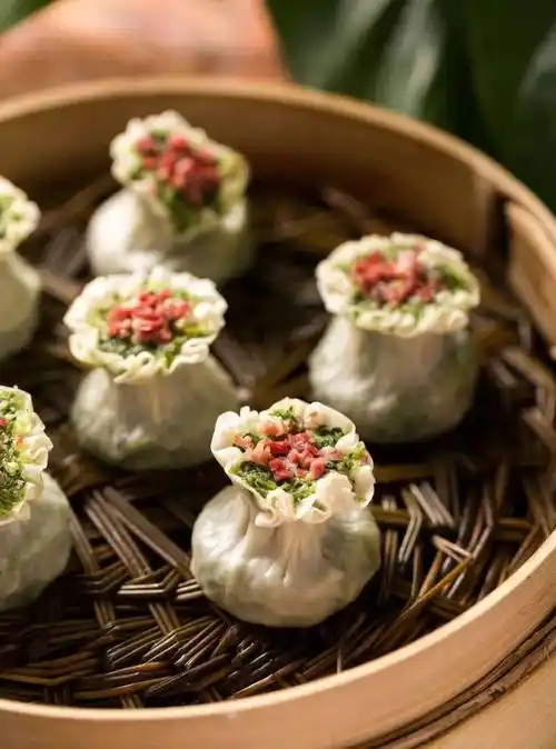 翡翠烧麦虾籽混沌扬州炒饭扬州菜每道都十分精致而且清淡鲜嫩,南北