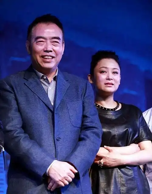 一张海报惹众怒父子齐上阵陈凯歌新片还有多少底牌