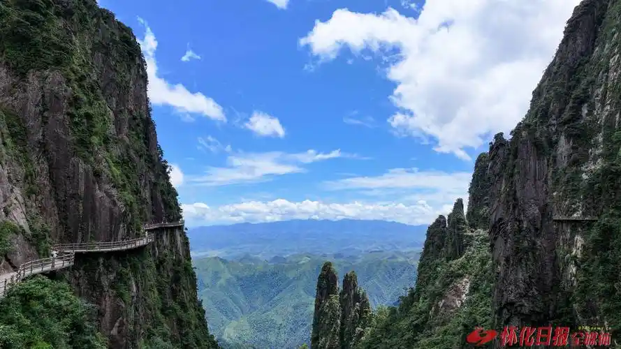 莽山大峡谷漂流一六镇汤湖里村"汤湖里水上乐园"蜡园村古建筑群邓中夏
