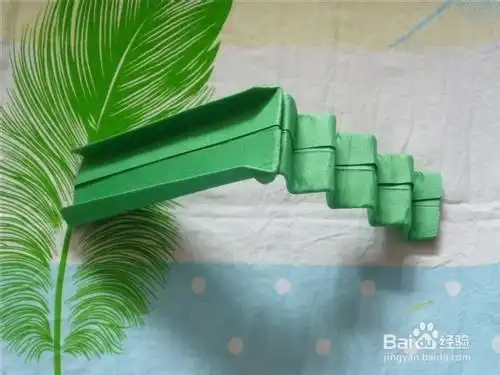 梯子的折法儿童折纸手工 一副滑滑梯小模型怎样用彩纸折叠阶梯手工