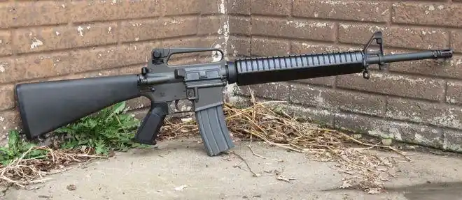 m16步枪已在美军服役长达半个世纪它为何依旧没被取代