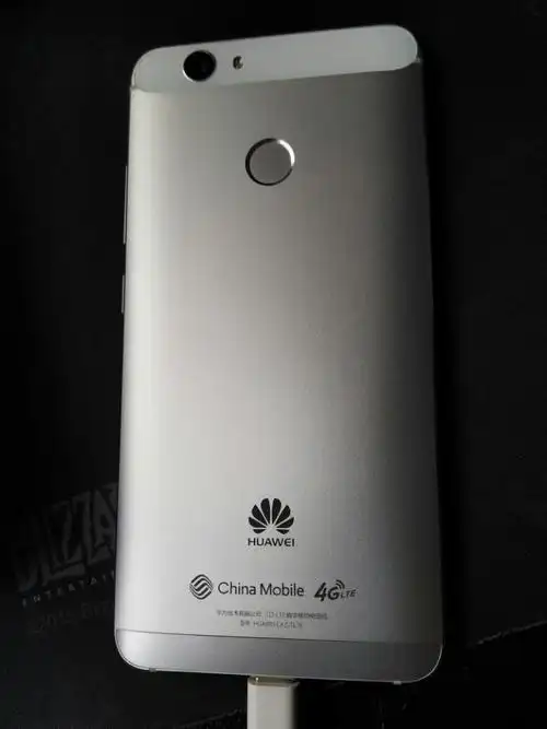 是华为在2016年10月发布的一款智能手机