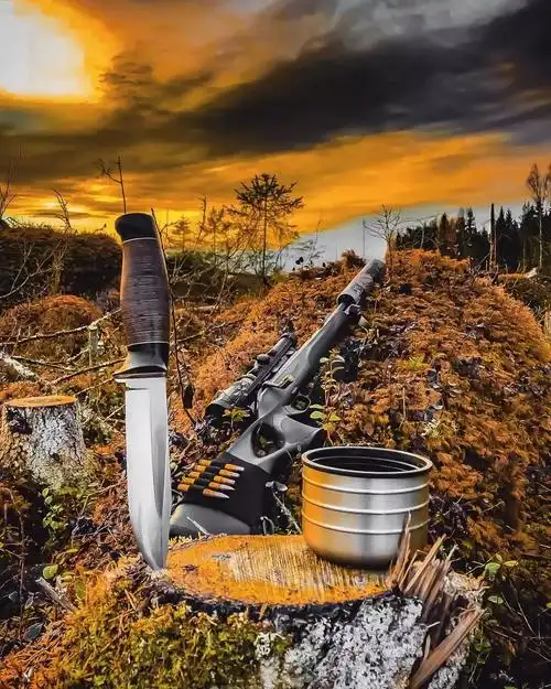 猎人的忠实伙伴猎枪的金属艺术