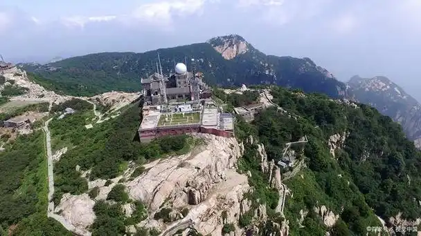 登临泰山玉皇顶,感受历史文化的气息