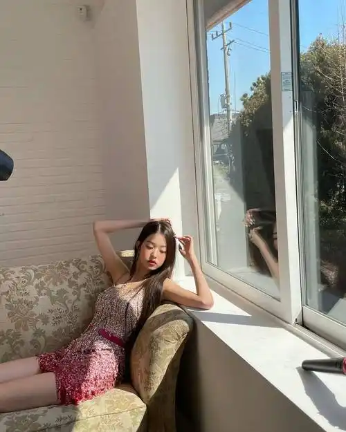 长手长脚ive张元英18岁的成熟美令人羡慕的视觉效果