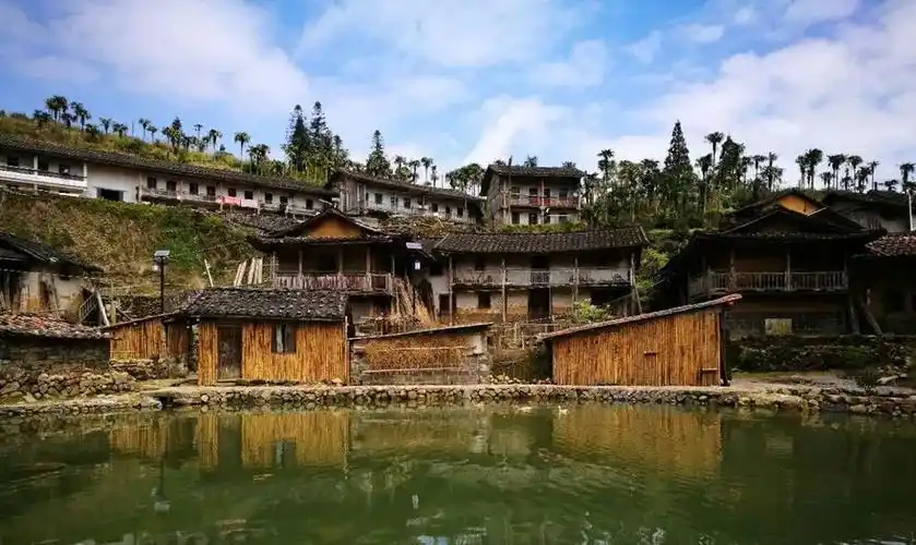 长坑村,与云雾结伴行,乡村新闻官带你探寻云端上的古村落_新浪福建