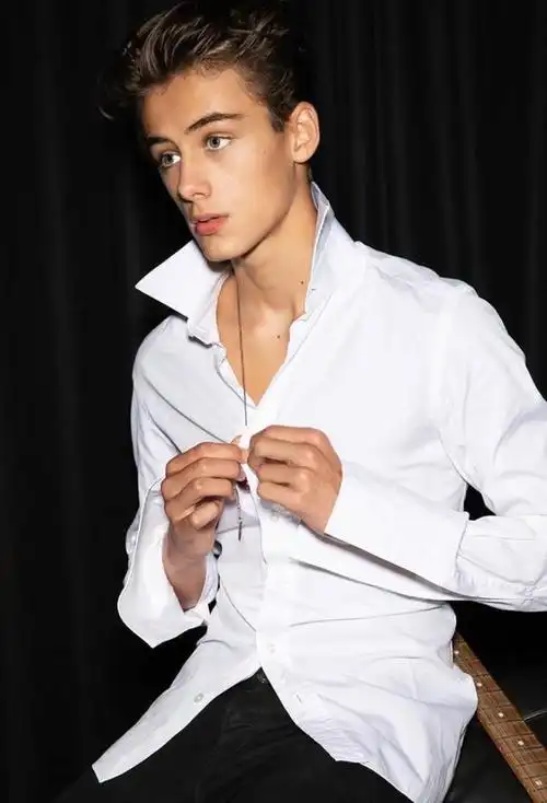 世界上最帅的男孩被封为世界最帅的小男孩