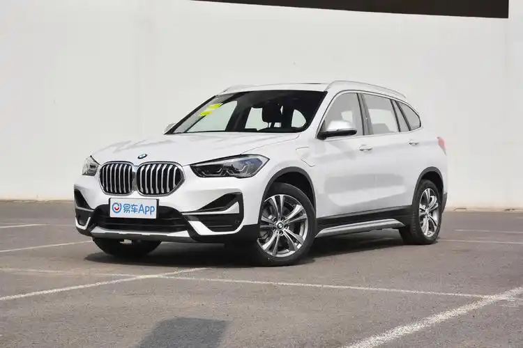 2021款宝马x1插电混动xdrive30le尊享型