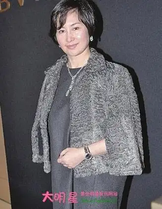 杨其龙老婆何超琼资料杨其龙背景揭秘3