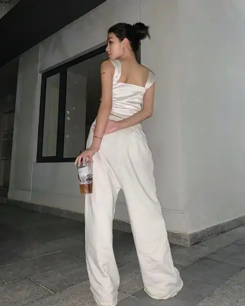 持靓行凶的小姐姐让人瞬间沉沦