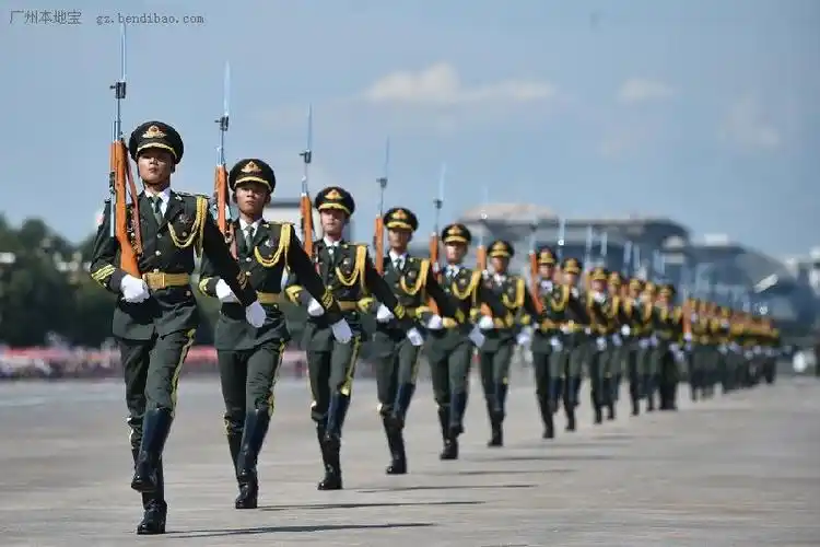 2015抗战胜利日阅兵微博获赞2亿次 最火微博一览