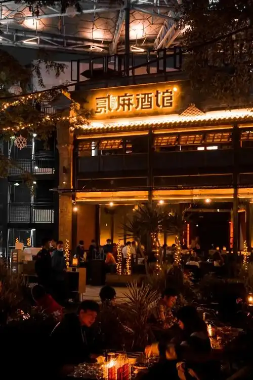 萧敬腾跑来成都开面馆,最近新店很热闹!