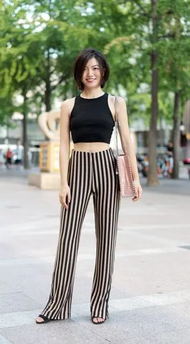 滚叔街拍 | 超长阔腿裤 潇洒恣意显腿长