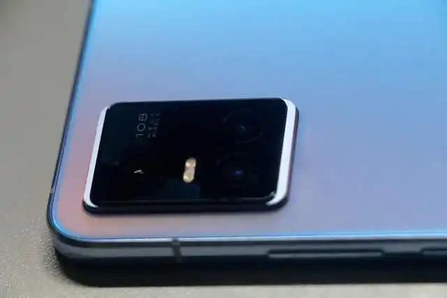 自拍达人看过来——vivo s10 pro 使用评测_手机