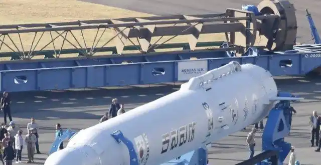 韩军宣称成功试射固体燃料运载火箭