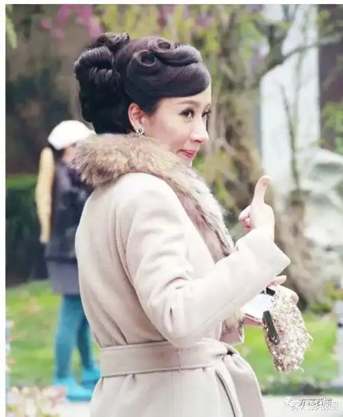 也太突然了吧!|杨怡|名媛望族|傅颖_新浪新闻