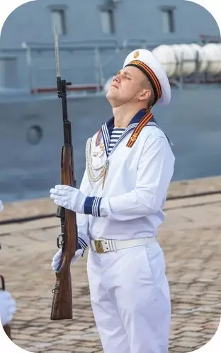 圆满完成友好访问,俄海军舰艇编队离开青岛