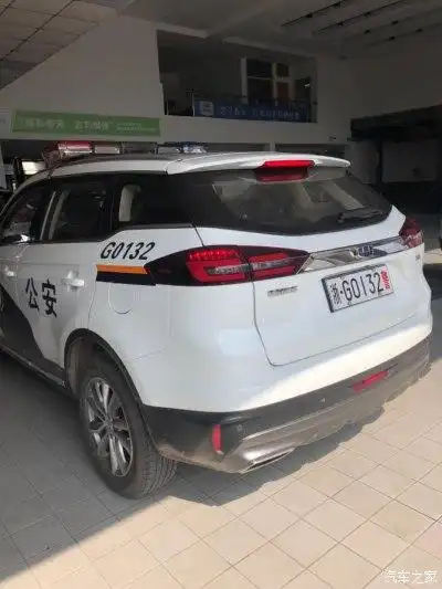 公家的博越警车,也来保养了.