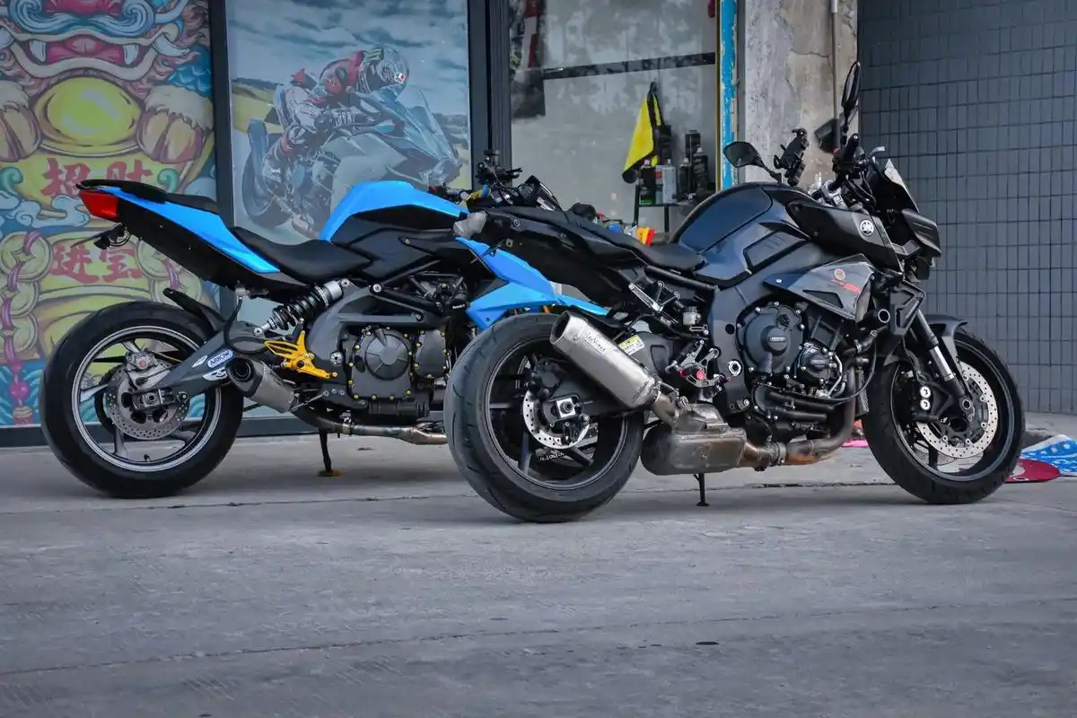 机车 #摩托车 #机车摄影 #雅马哈mt10 #黄龙600 - 抖音