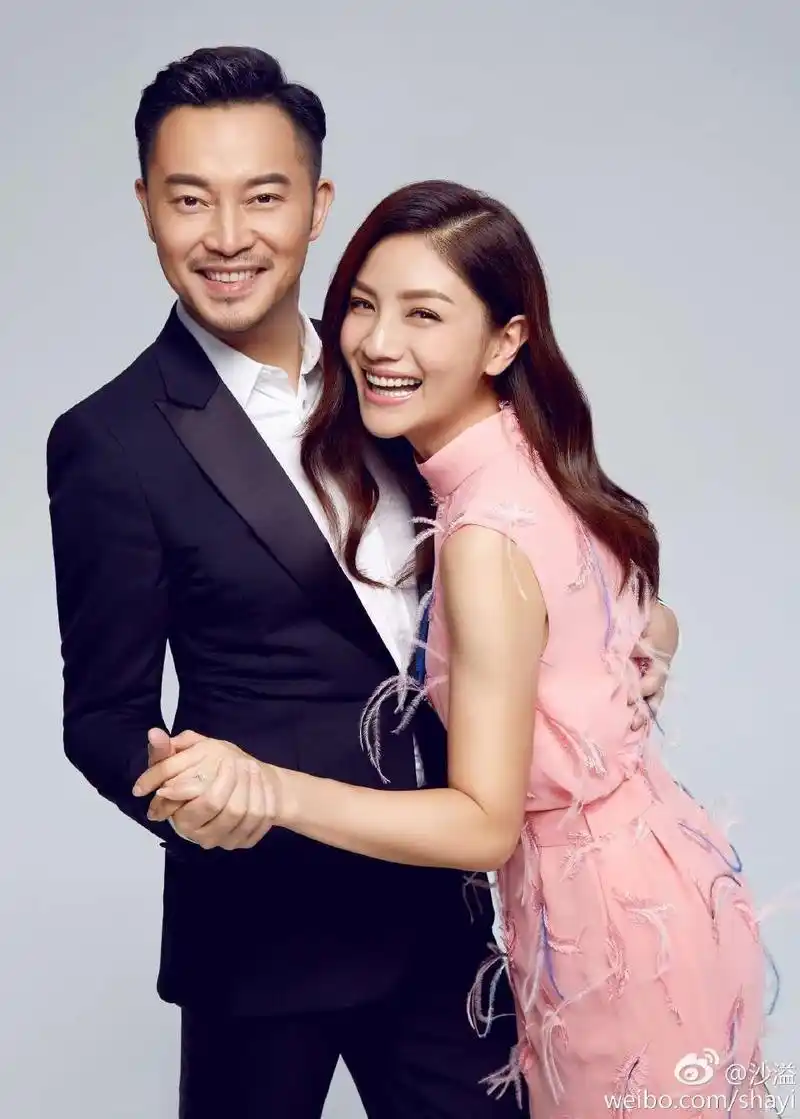 这是因为两个人的互相磨合与扶持,才成就了婚姻生活中的一团和气.