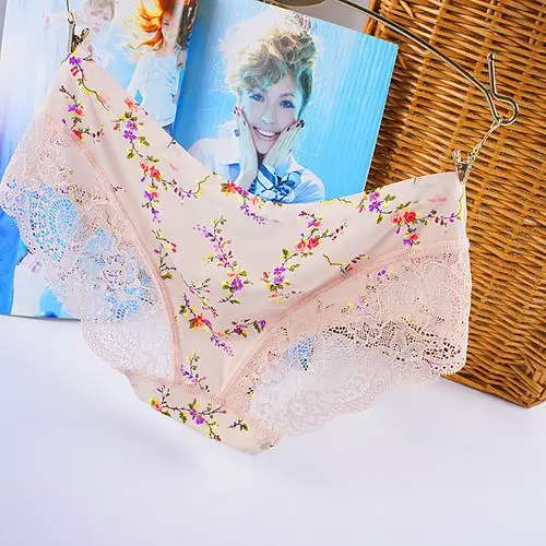 性感蕾丝女性内裤 冰丝柔软 女生三角裤 中腰柔软 多花色内裤图片_16