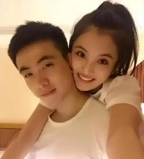 杨鸣唐佳良离婚真相曝光!豪门媳妇的家世和能力,让他不堪重负