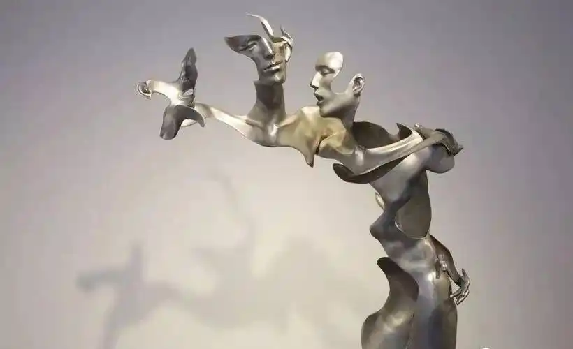 雕塑 || 残缺美的细腻线条