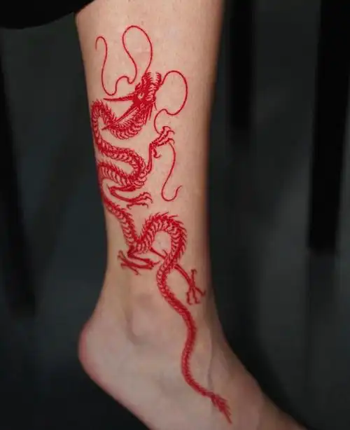 小腿龙纹身