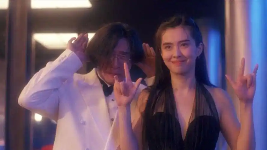 成龙当年的经典《城市猎人》,原来暗藏了那么多福利,龙叔真幸福