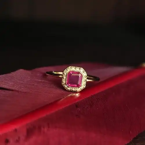 agete红宝石戒指