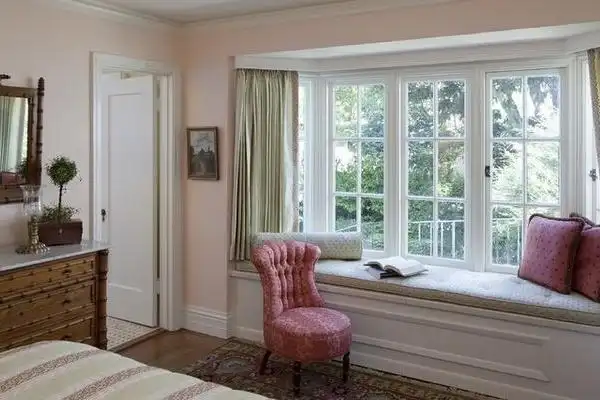 内飘窗窗帘应该如何选择 内飘窗窗帘安装技巧介绍