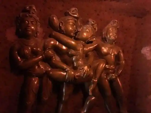 现在神奇力量当年盛行的藏传佛母与密宗双修