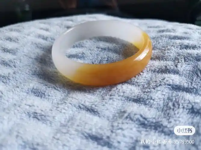 出一只浓糖地表料金丝玉