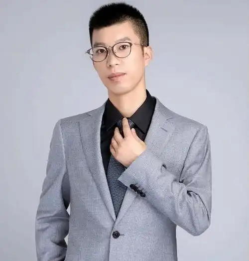 教育人心灵中播种新川外国语学校金牌成长导师来啦