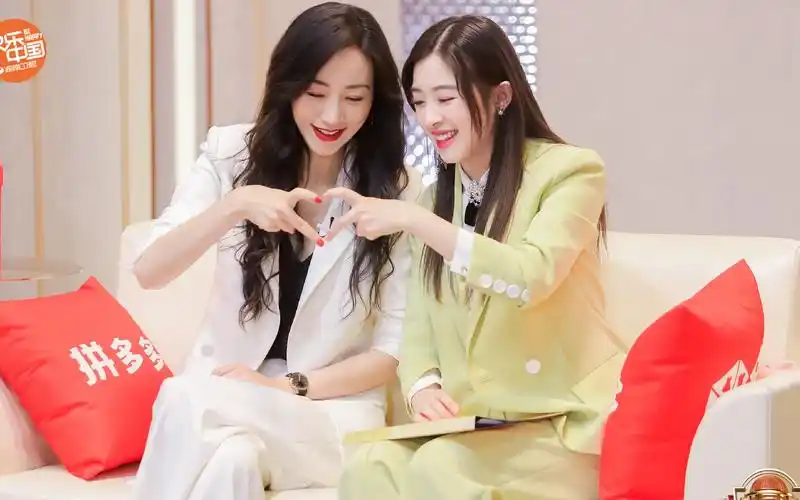 声临其境韩雪给张含韵拉票改编冰雪奇缘2douwannabuildasnowman