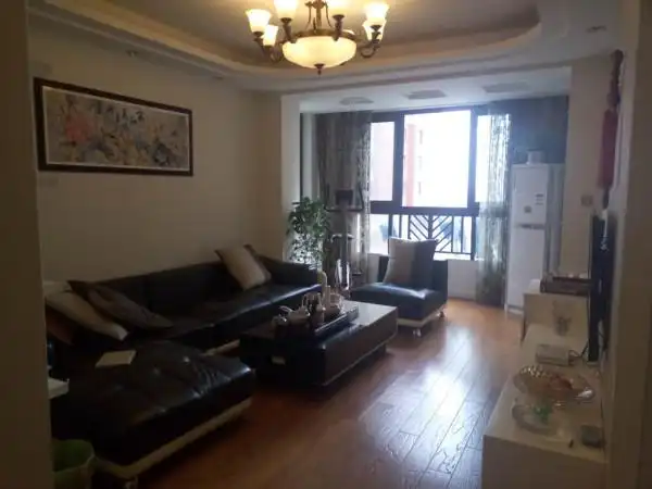 悦达南郊华都 品质小区 小区门口就是地铁口 房东急售看中可谈