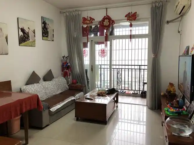 江北区南桥丽景小区2房90万二手房客厅图