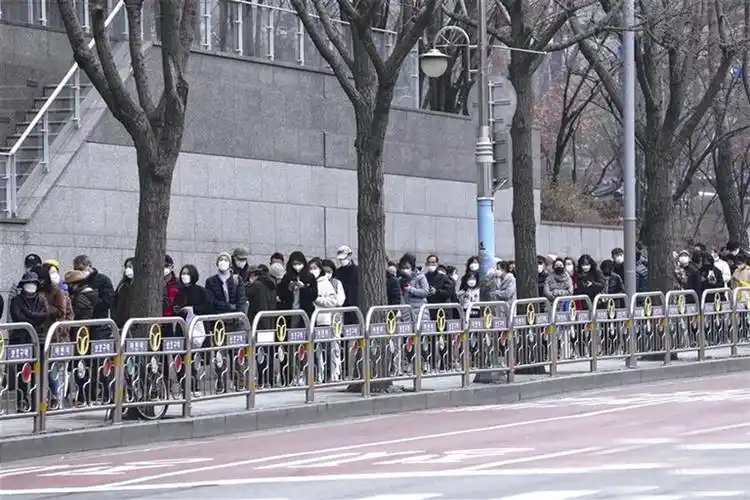 韩国新冠病毒感染病例 增至3736例