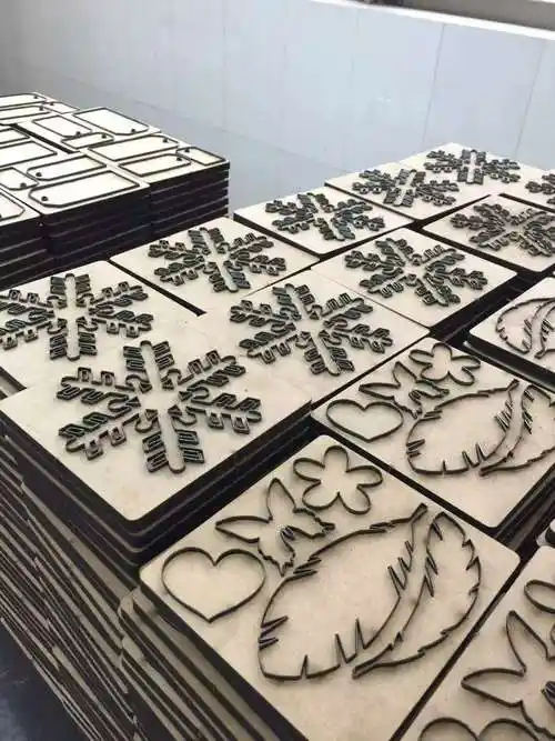 东莞市精雕刀模加工厂