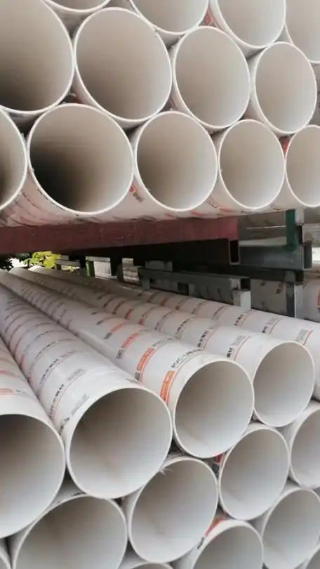 pvc排水管龙门吊装车中